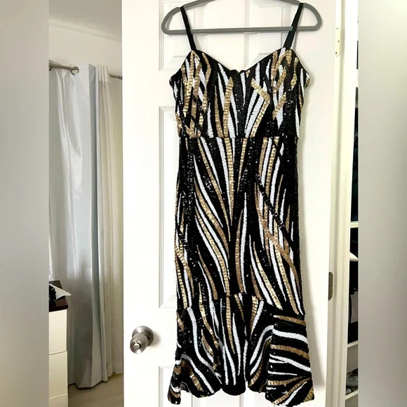 Guess | Dresses | Guess Dress Gold White Black | Poshmark